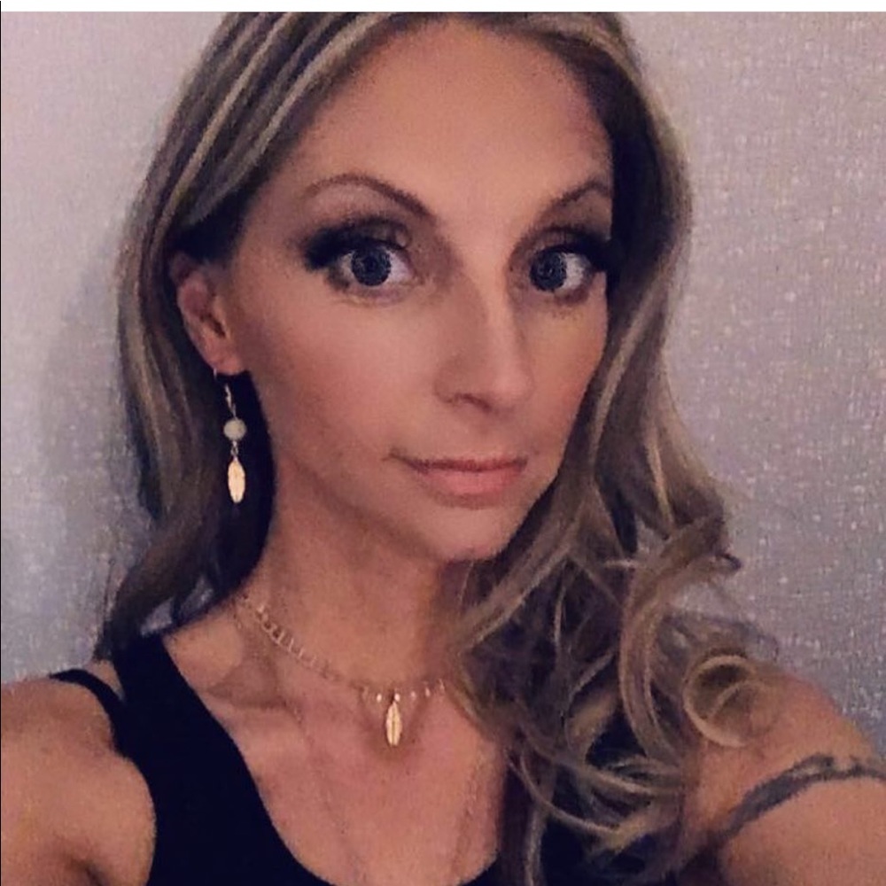 Meet your Posher, Beth